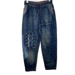 Stylish Blue Cropped Jeans